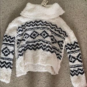 Sweater- (NEW)